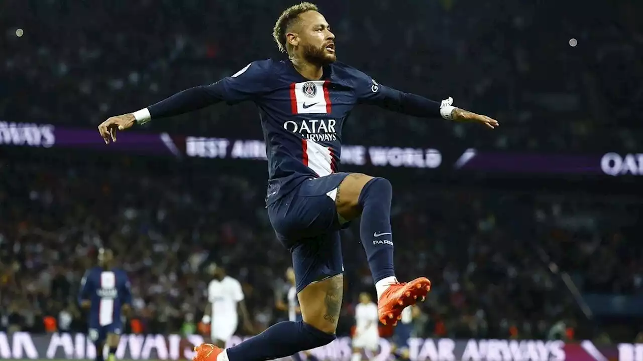 Ligue 1: grâce à Neymar, Paris maîtrise Marseille et reste seul en tête