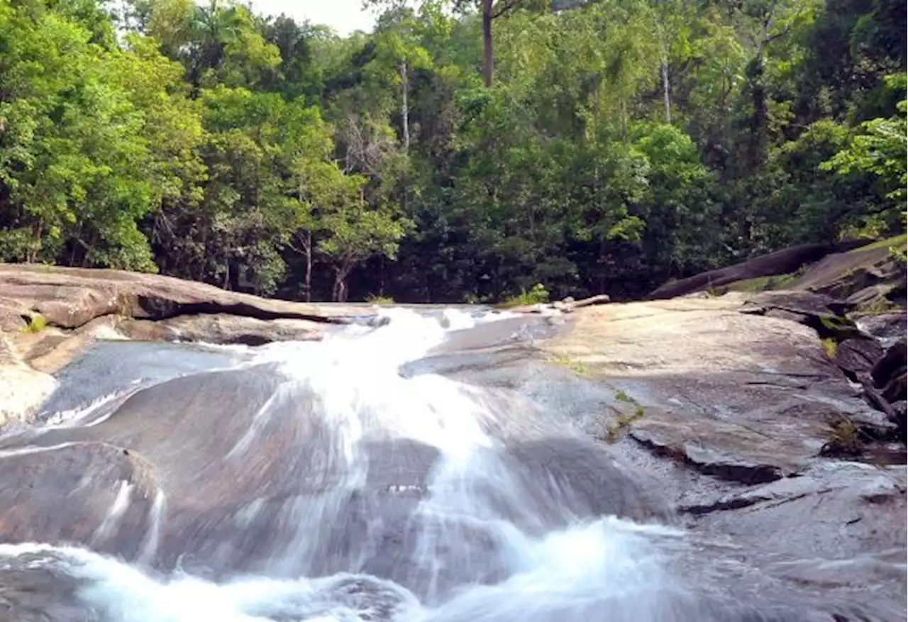 Over 40 people stranded at Telaga Tujuh in Langkawi due to heavy rain