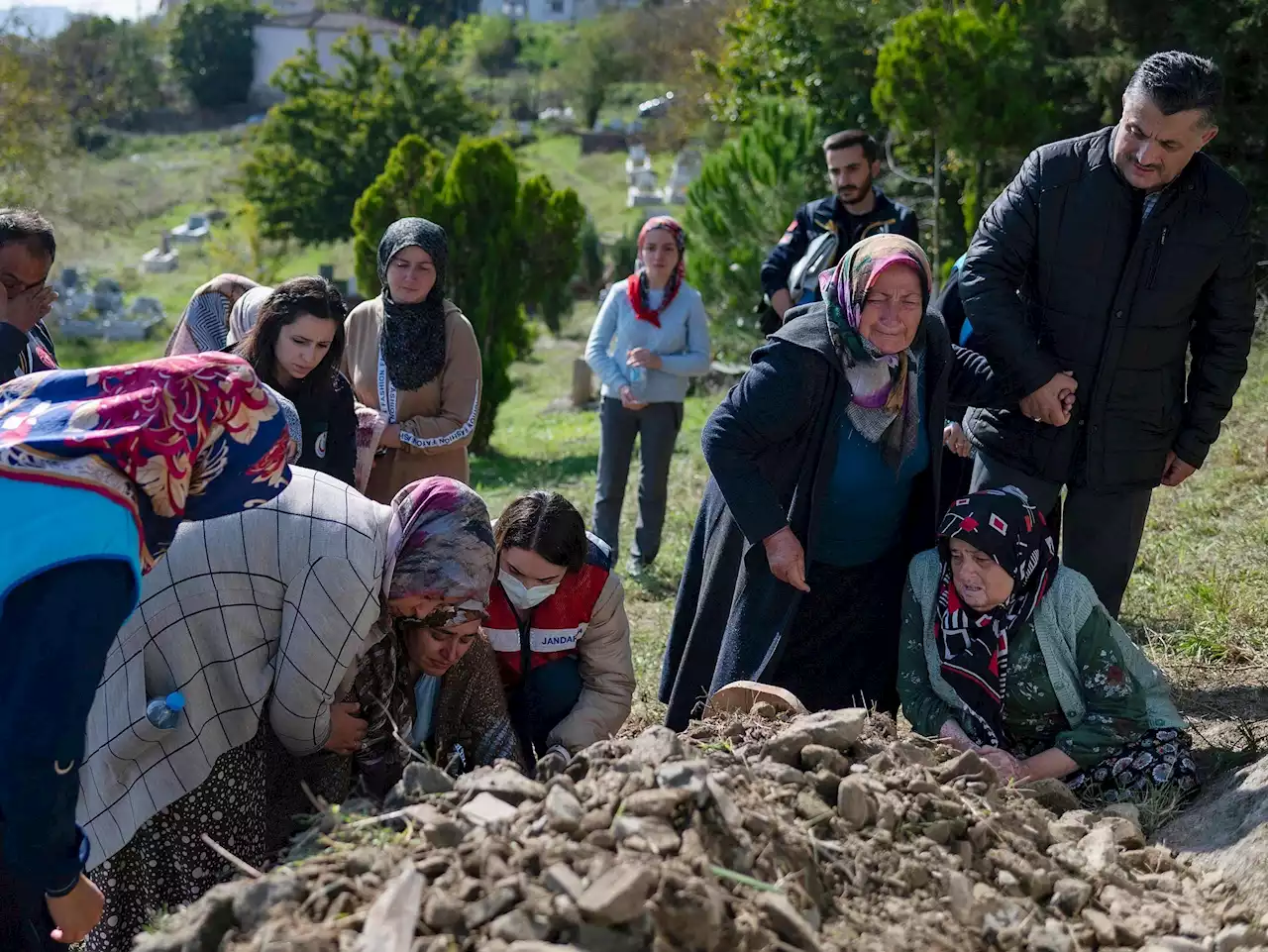 Death toll rises to 41 in Turkey coal mine explosion