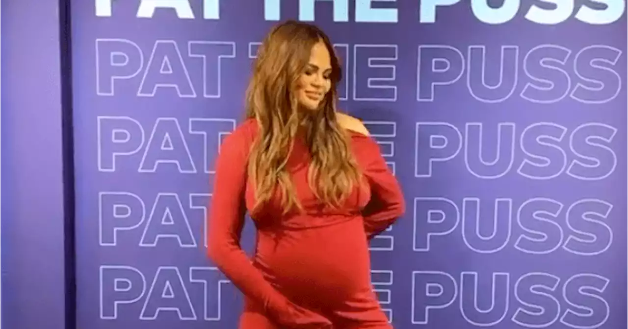 Bumping at BravoCon! See Chrissy Teigen’s Pregnancy Progress in Photos