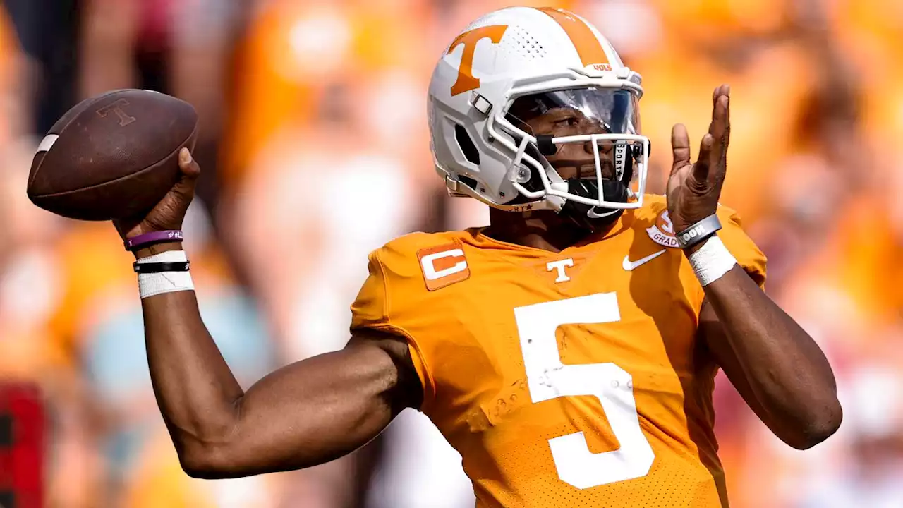 Tennessee snaps losing streak to Alabama in epic fashion, winning 52-49 on a last-second kick