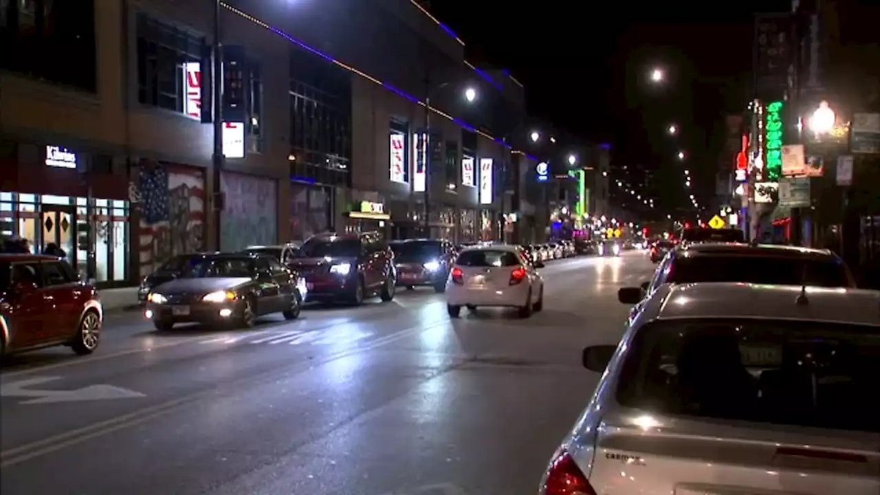 Chicago police investigating 2 separate kidnapping, armed robberies minutes apart near Wrigley Field