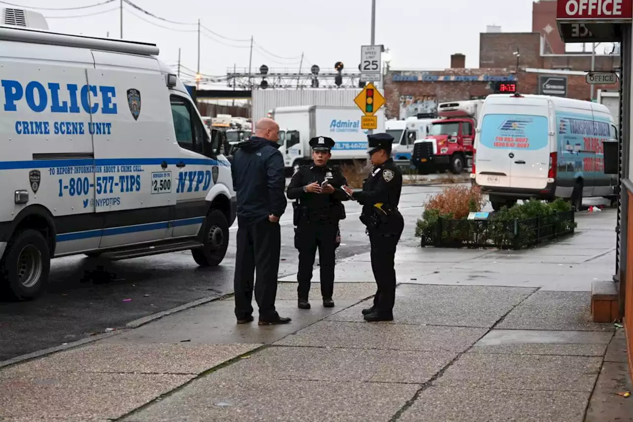 Double Queens shooting near nightclub leaves man dead, another injured | amNewYork