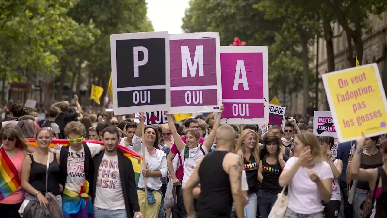 Pma pour toutes: l'Assemblée supprime 125 euros de frais pour les actes de filiation