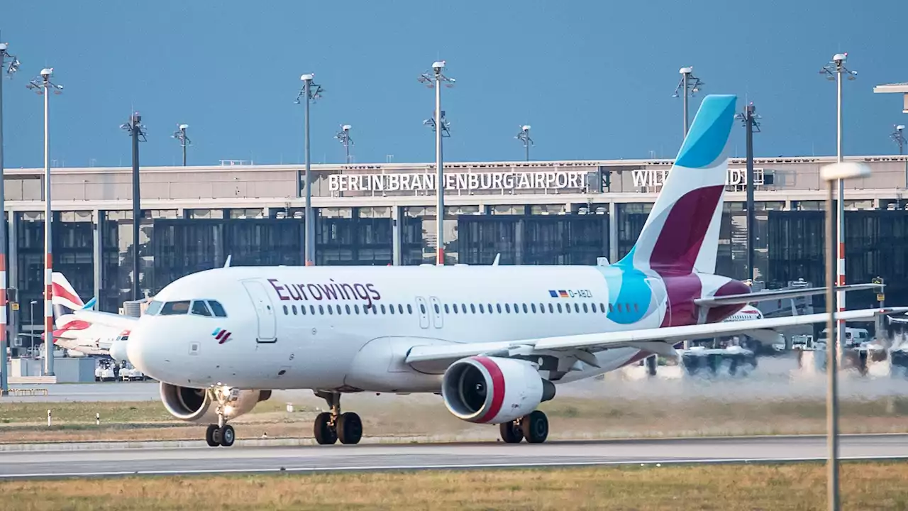 Streik! Eurowings streicht am BER rund die Hälfte der Flüge