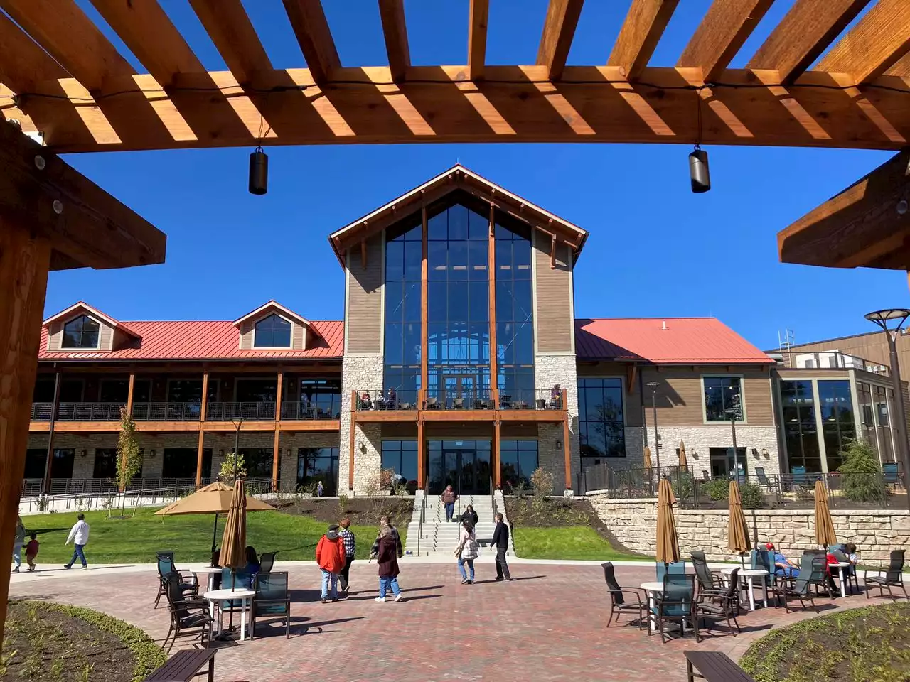 New Lodge at Hocking Hills State Park wows with terrific views from every room