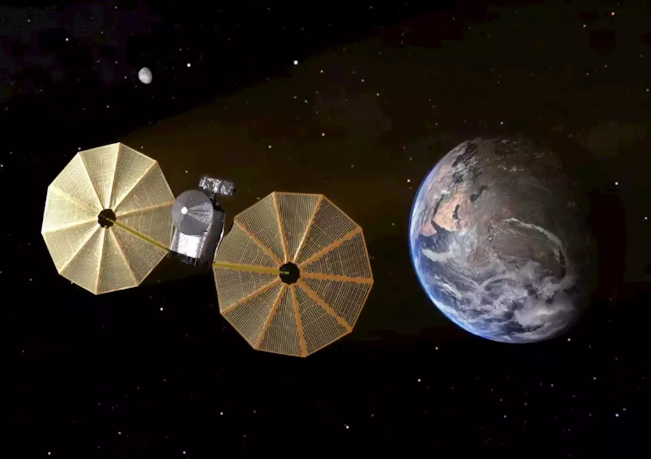 NASA's Lucy spacecraft swings by Earth on its way to Trojans | Digital Trends