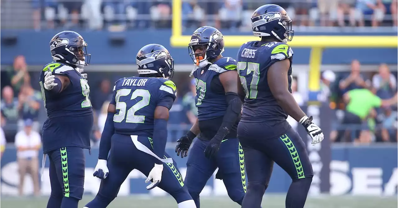 Cigar Thoughts, Game 6: Seahawks throw a sack party, beat Cardinals 19-9.