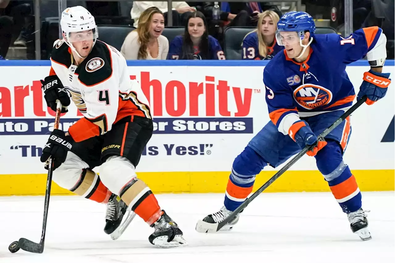 Ducks review basics before facing high-scoring Rangers