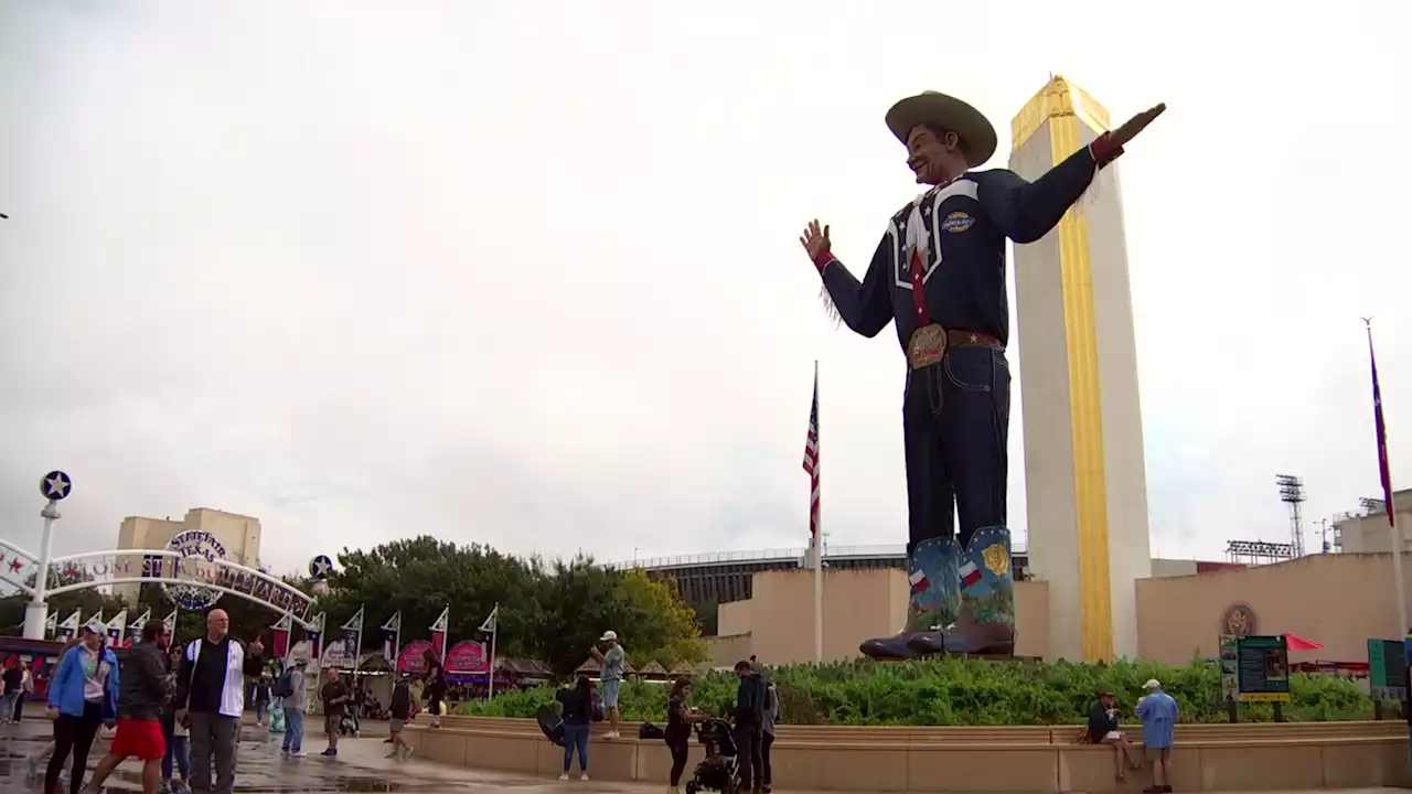 Soggy Sunday Start to State Fair Doesn't Dampen Spirits