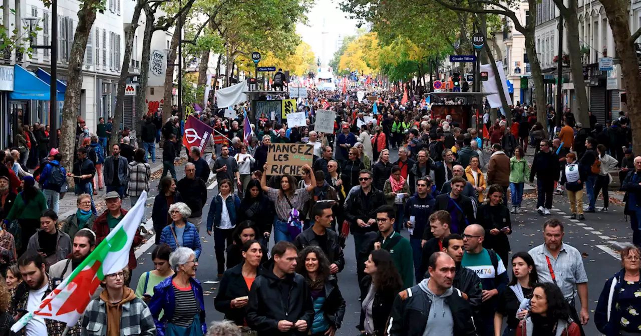 March against inflation turns up the political heat in France