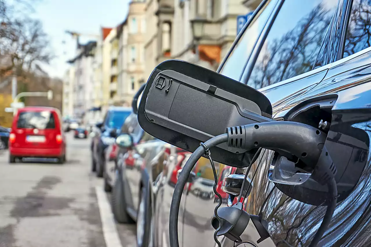 The ‘Bummer' of the $7,500 Electric Vehicle Tax Credit: Its Full Value May Be Hard to Get