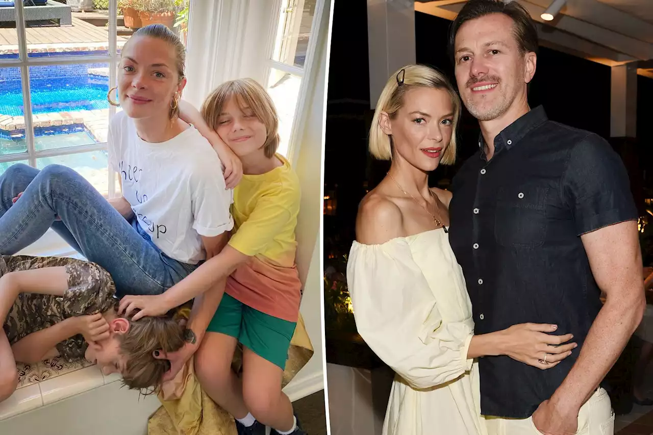 Kyle Newman says he’s broke, claims ex Jaime King won’t pay him support