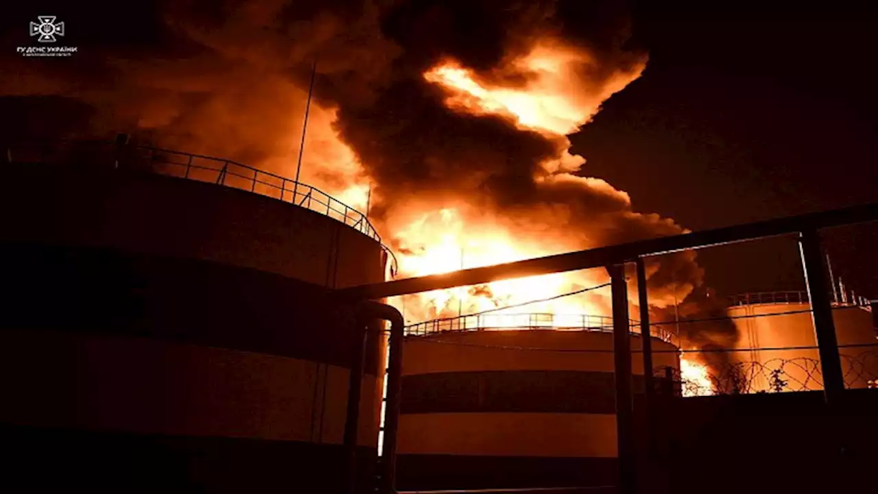 Russian drones hit sunflower oil terminal in Ukraine's Mykolaiv - SABC News - Breaking news, special reports, world, business, sport coverage of all South African current events. Africa's news leader.