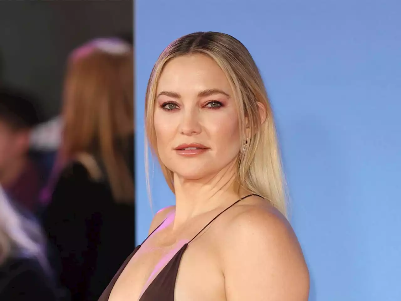 Kate Hudson Stole Everybody's Attention in Sheer, Plunging Gown at 'Glass Onion' Premiere