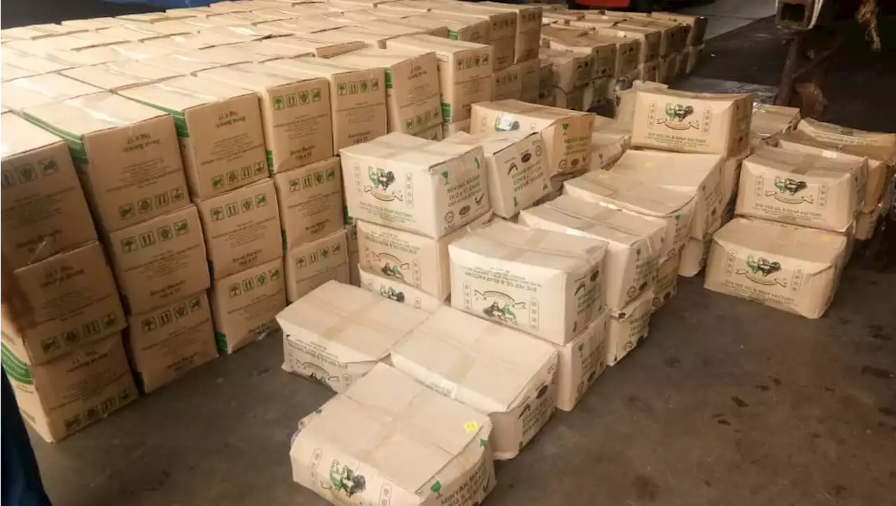 Five men nabbed with 955 boxes of subsidised cooking oil worth more than RM50,000