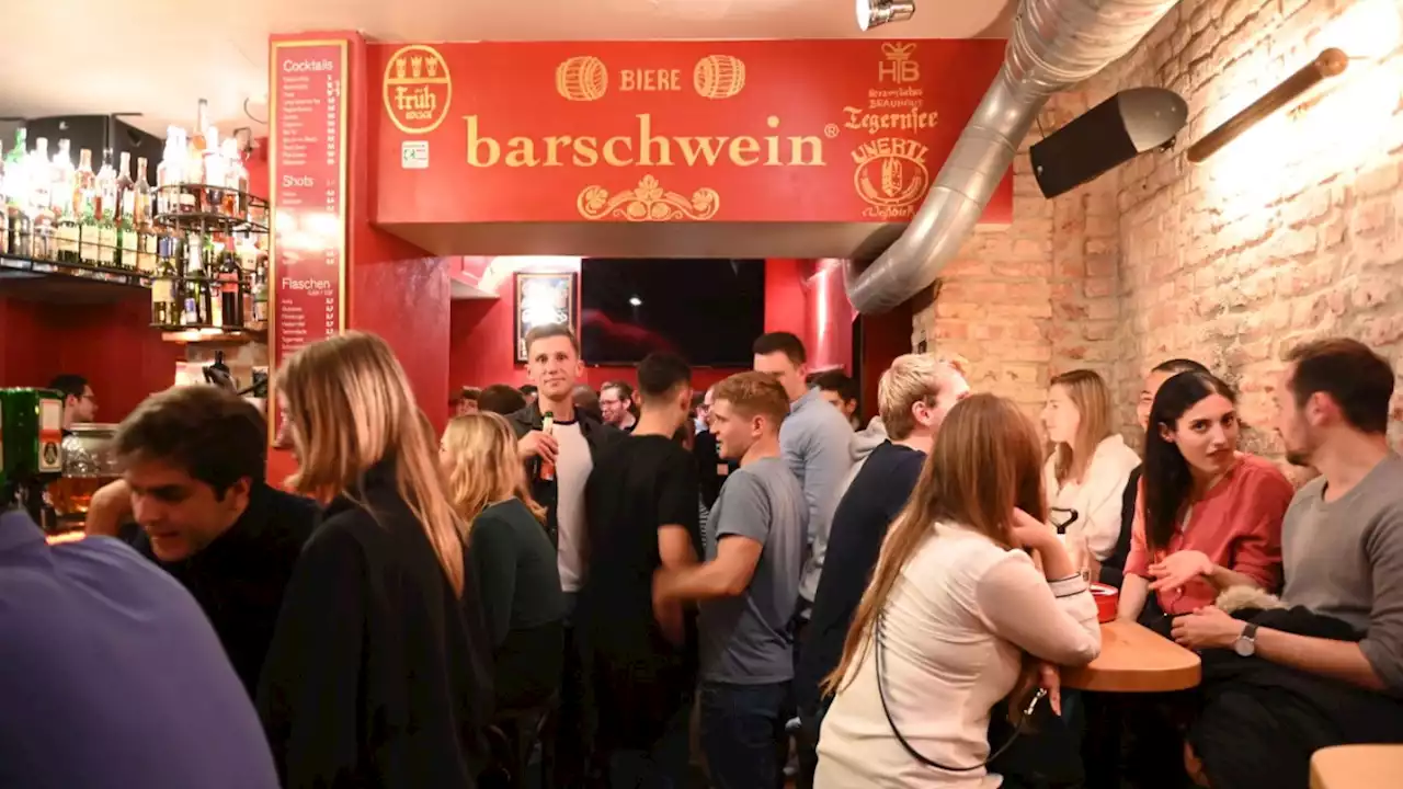 10 gute Bars, Kneipen und Cafés für Studenten in München