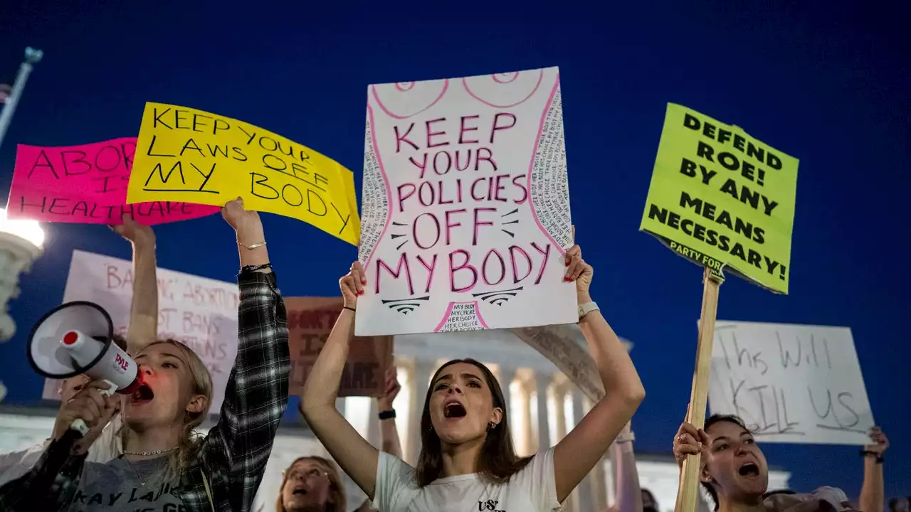 How GWU Students Protested Justice Clarence Thomas On Campus