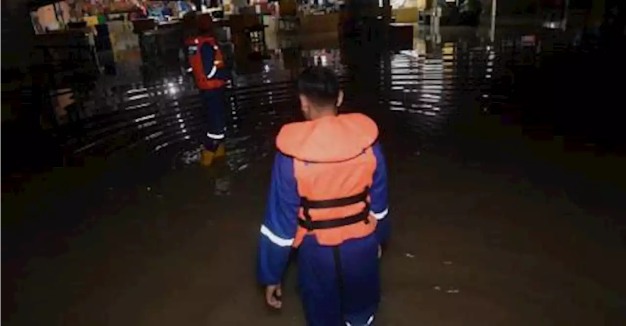 Tun M expresses concern over flood situations in Langkawi