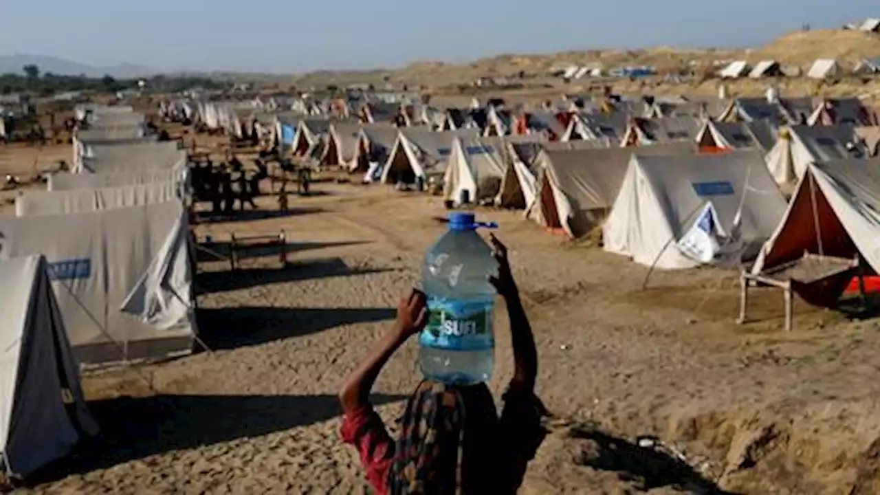 Pakistani flood victims in worst-hit Sindh province return home