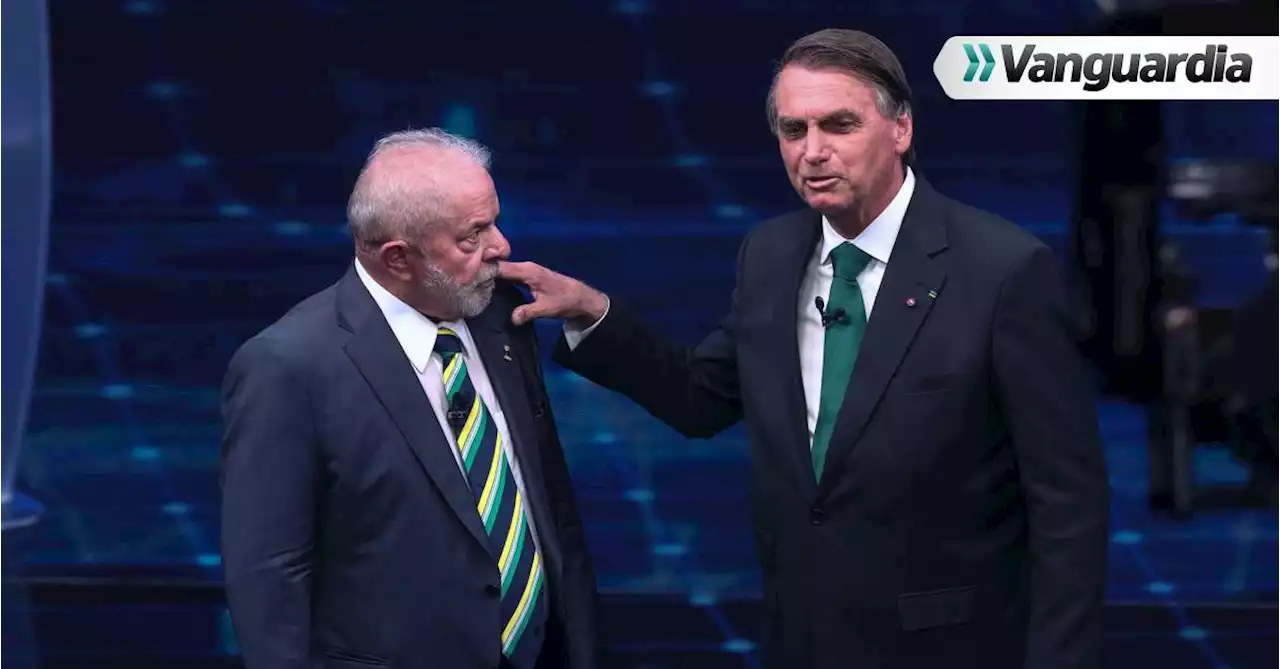 Bolsonaro carga contra los sondeos e insiste en sus dudas sobre las urnas