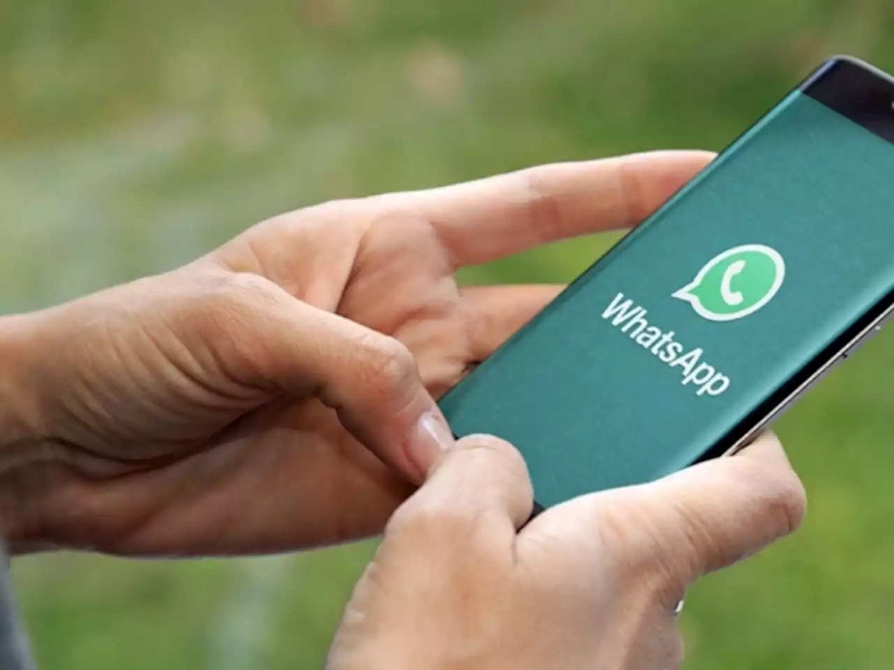 This Is What You Can Get If You Start Paying For WhatsApp