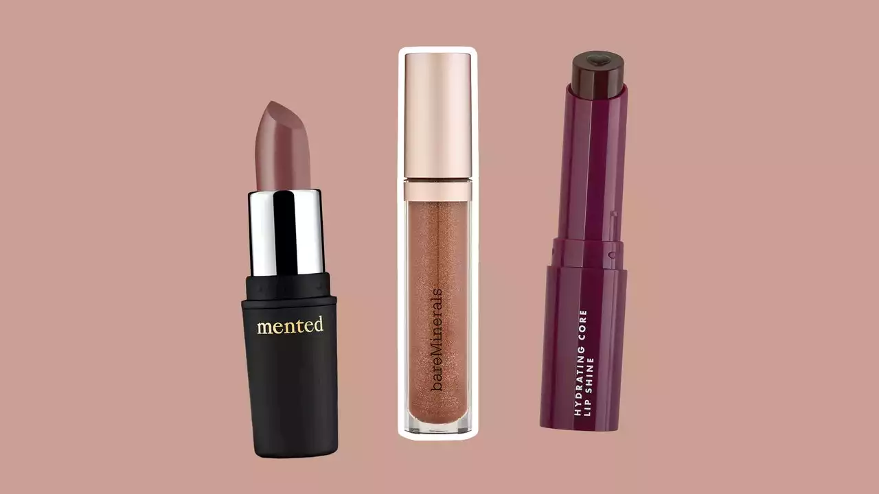 13 Trendy Fall Lipsticks That'll Pair Perfectly With Your Colder-Weather Ensembles