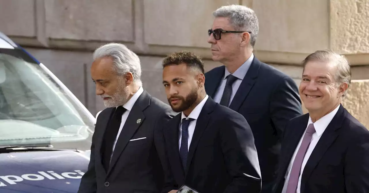 Neymar se presenta a juicio en la ciudad de Barcelona