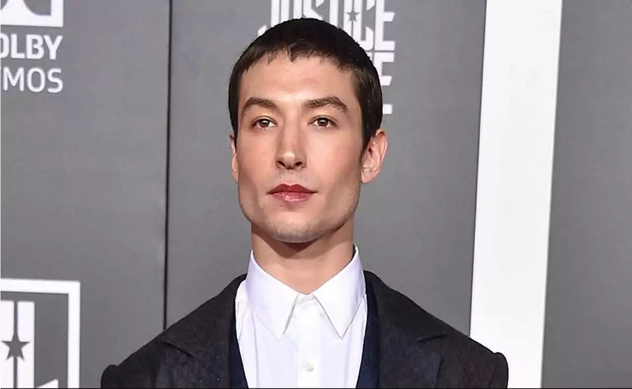 Ezra Miller se declara inocente de robo, pero podría pasar 26 años en prisión