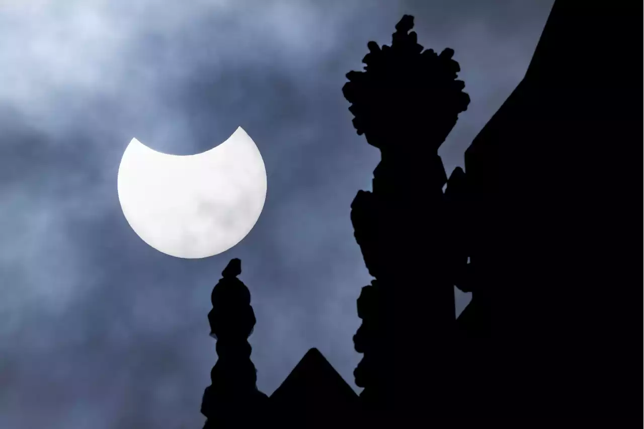 Next Week A Risky Solar Eclipse Will Set-Up A ‘Fireball Blood Moon’ For North America