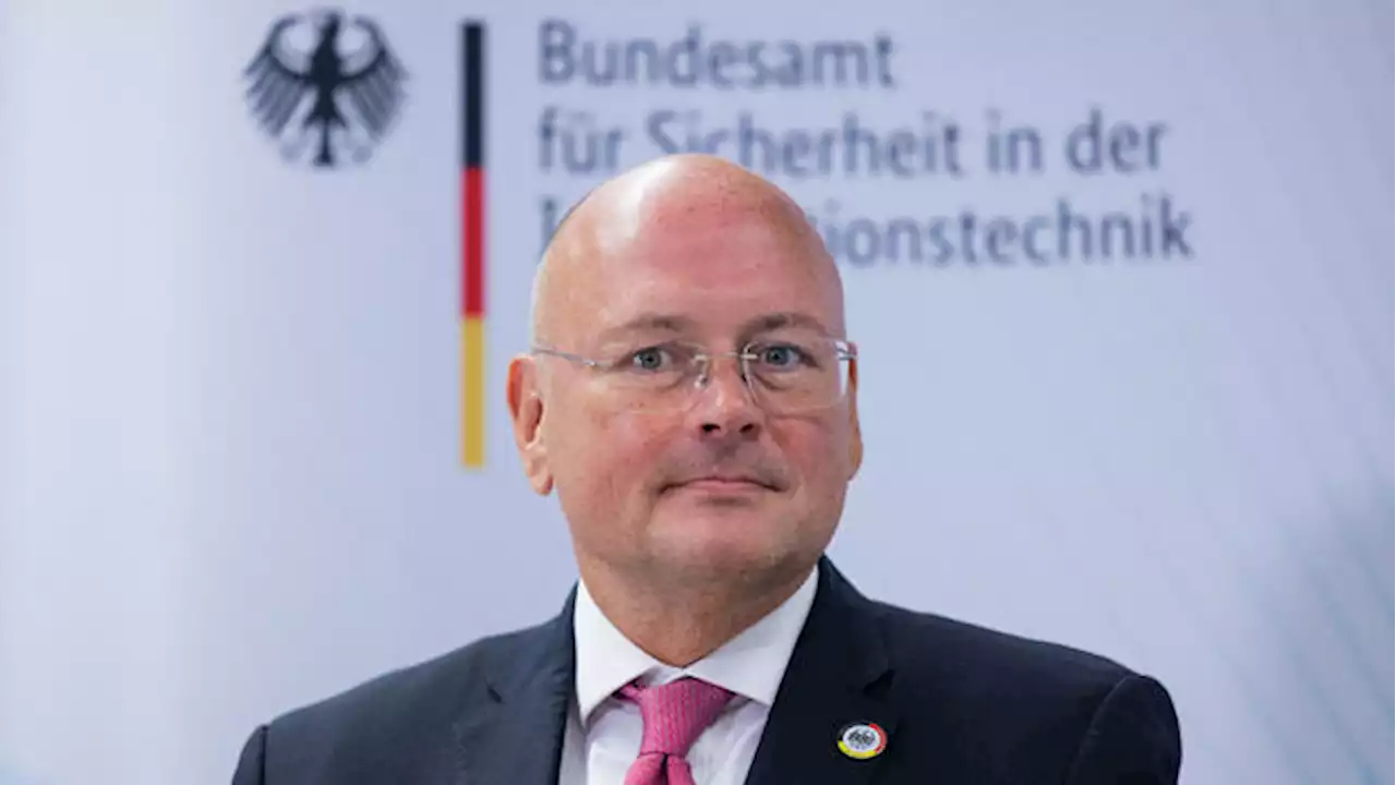 IT-Sicherheit: Innenministerin Faeser beruft BSI-Chef Schönbohm ab