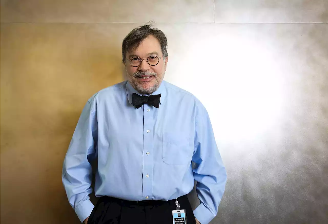 Peter Hotez says new 'Scrabble variants' like BQ.1.1 could bring another winter COVID wave to Texas