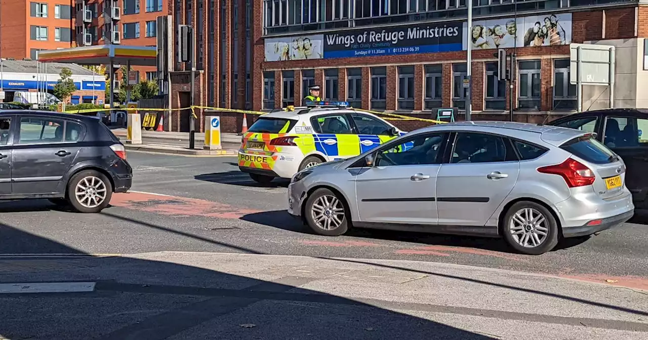 Live as Leeds city centre street shut after 'suspicious item' found