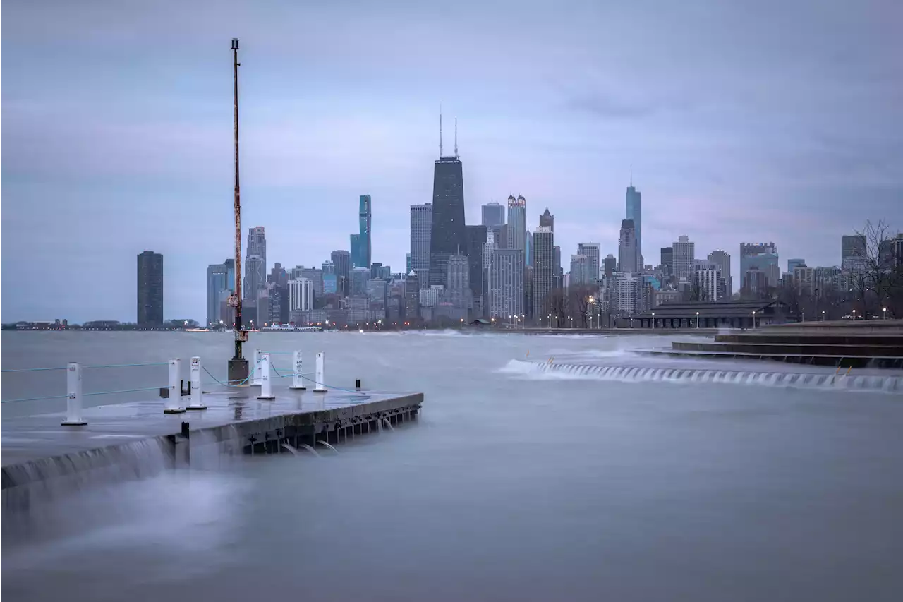 From First Snow to 70 Degrees: Chicago Area to See Wild Temperature Swing