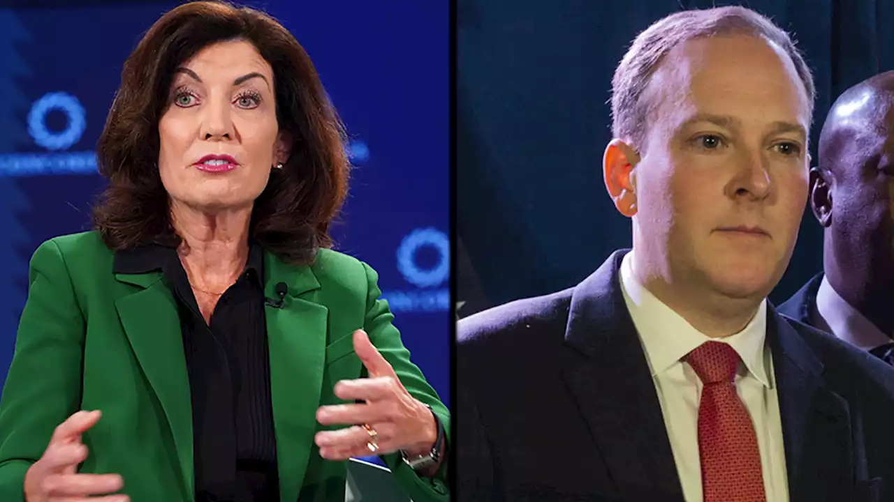 Zeldin Gaining Ground on Hochul as NY Governor's Race Tightens, Poll Finds