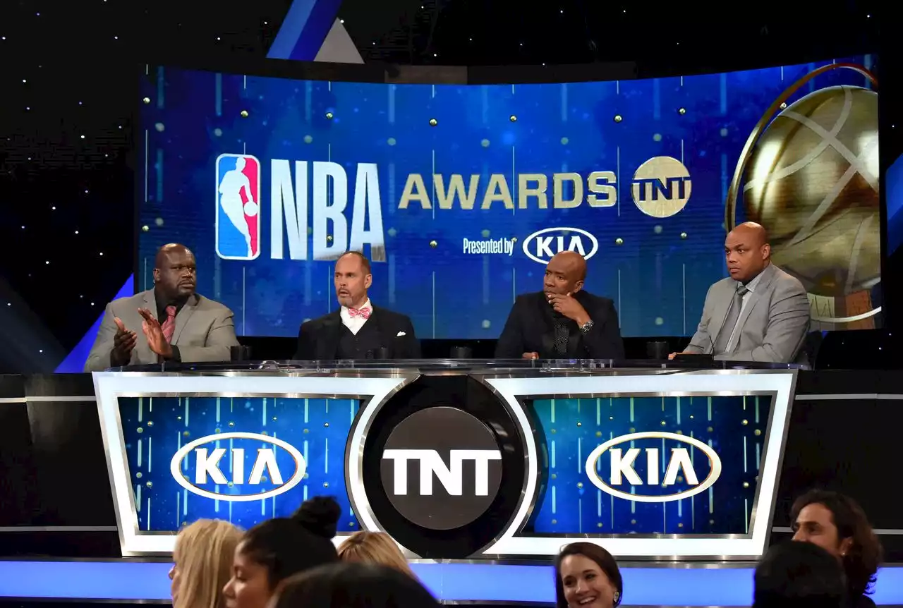 N.J.’s Shaquille O’Neal re-signs with TNT while Charles Barkley gets massive contract extension