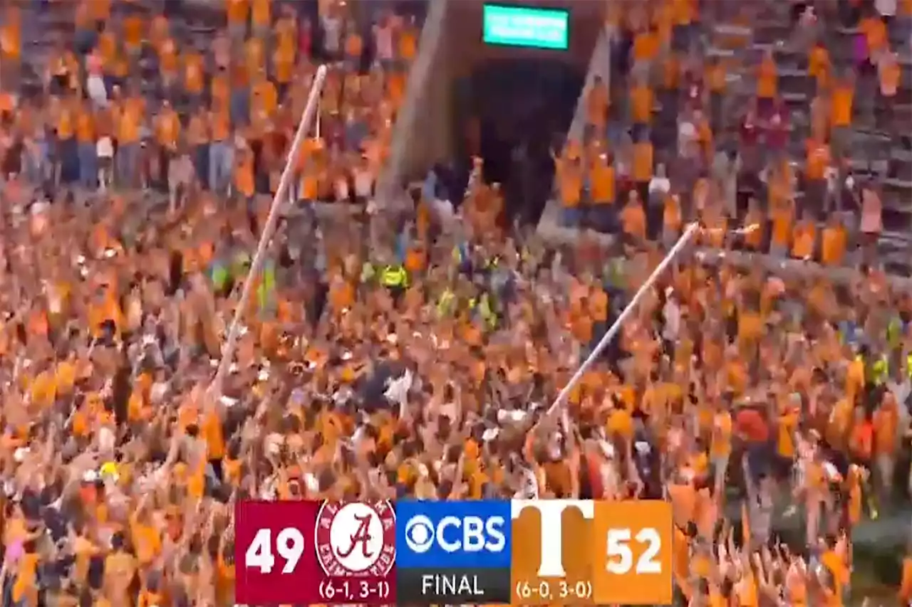 University of Tennessee fined $100K by SEC after fans rush field, remove goalposts