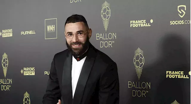 A gala onde a Bola quis equilibrar o Ouro: Benzema eleito melhor jogador de  2022 entre prémios para Real e Barcelona (e um para o City) – Observador