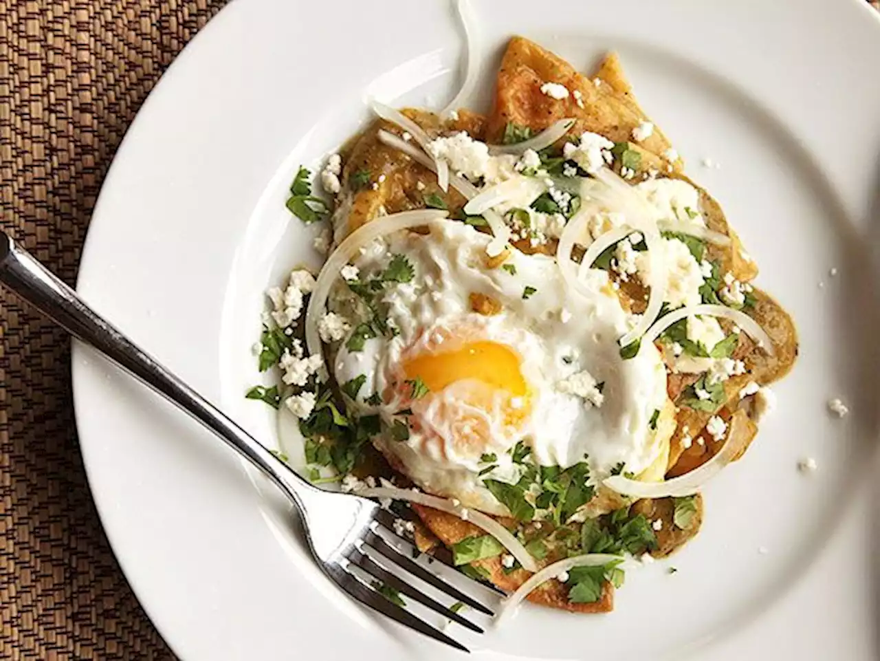 Chilaquiles Verdes With Fried Eggs Recipe