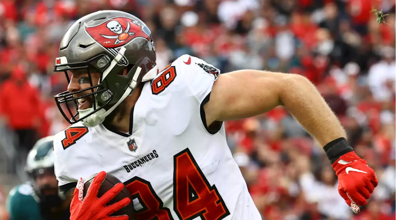 Buccaneers Tight End Cameron Brate Diagnosed With Sprained Neck