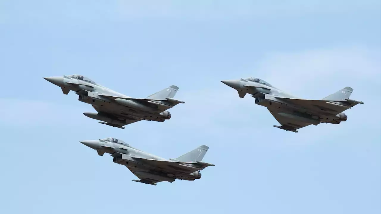 Ex-RAF Pilots Lured to Train Chinese Military, U.K. Says