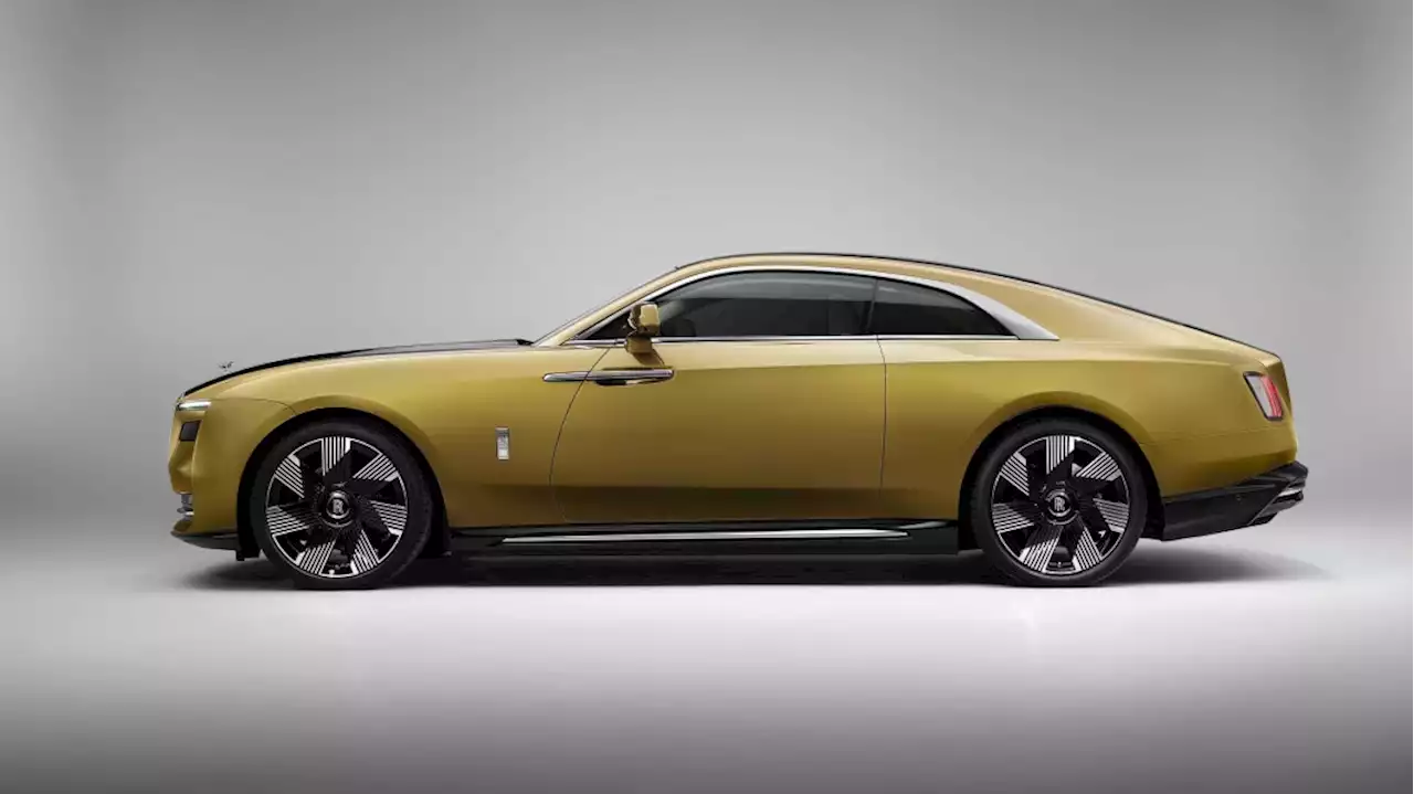 Rolls-Royce unveils 577HP all-electric Spectre