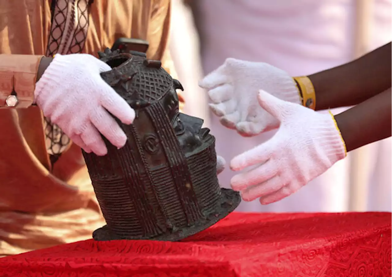 US returns stolen Benin Bronzes to Nigeria