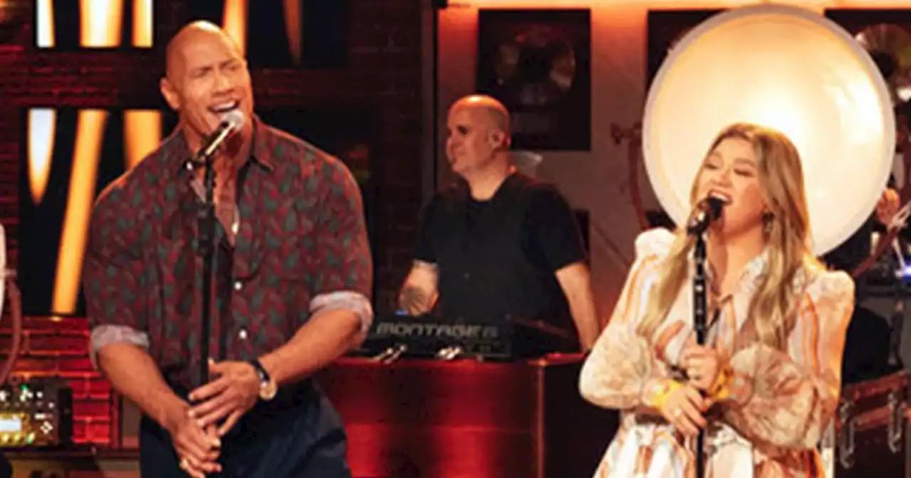 Fans are loving this 'unexpected' Loretta Lynn duet from Kelly Clarkson and Dwayne Johnson