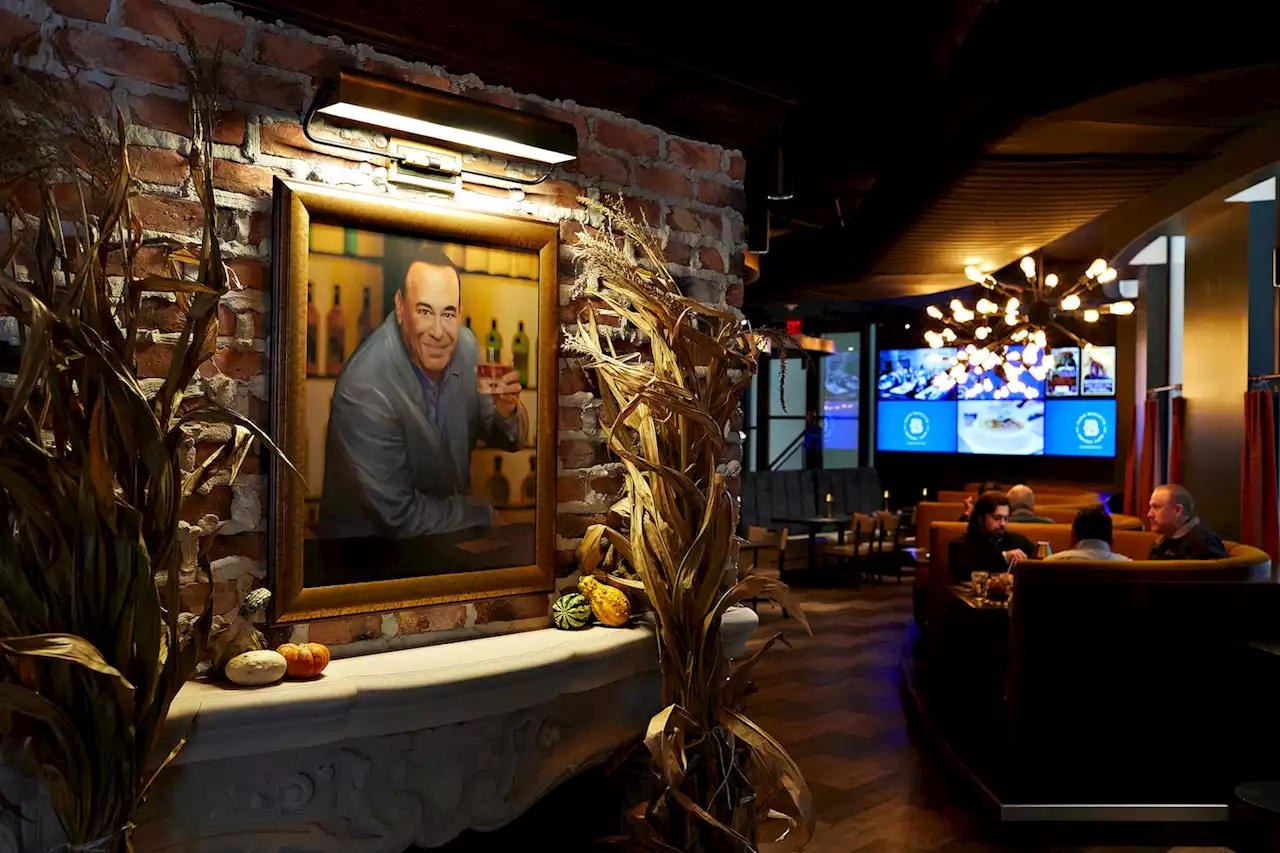 Review | ‘Bar Rescue’ host Jon Taffer’s new tavern needs its own rescue