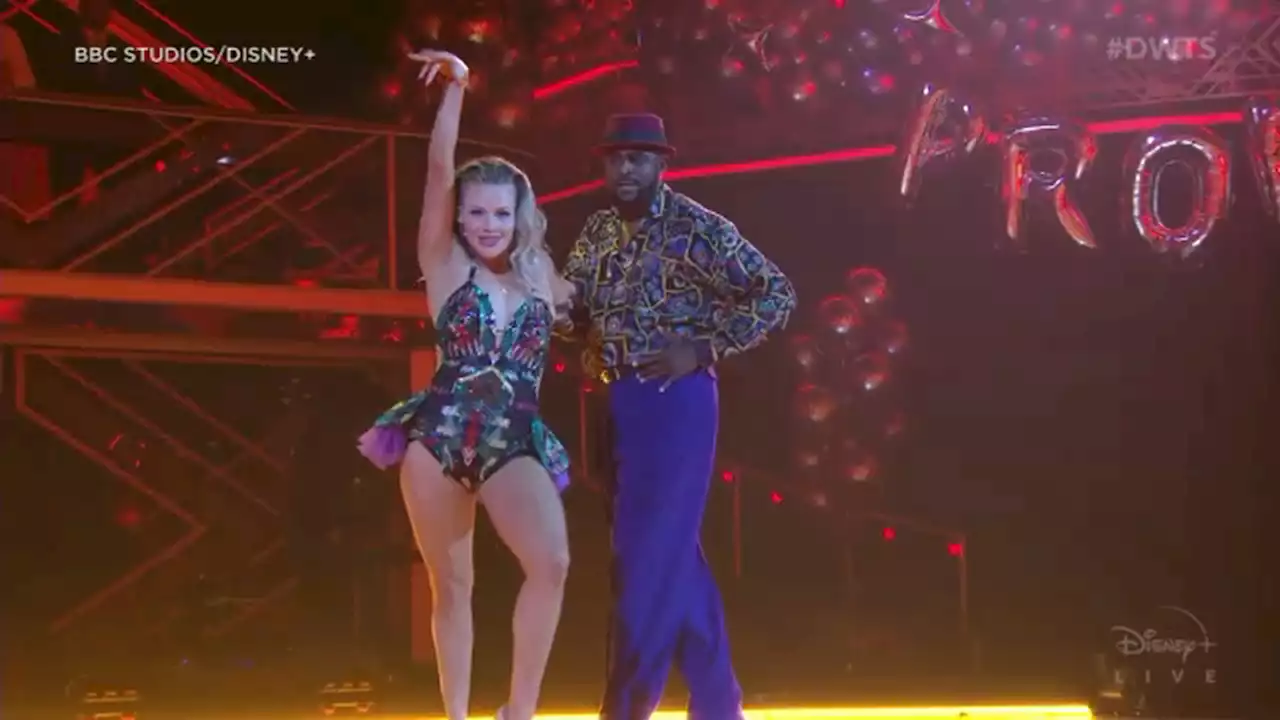 'Dancing with the Stars': Two perfect scores grace Prom Night as another competitor is eliminated