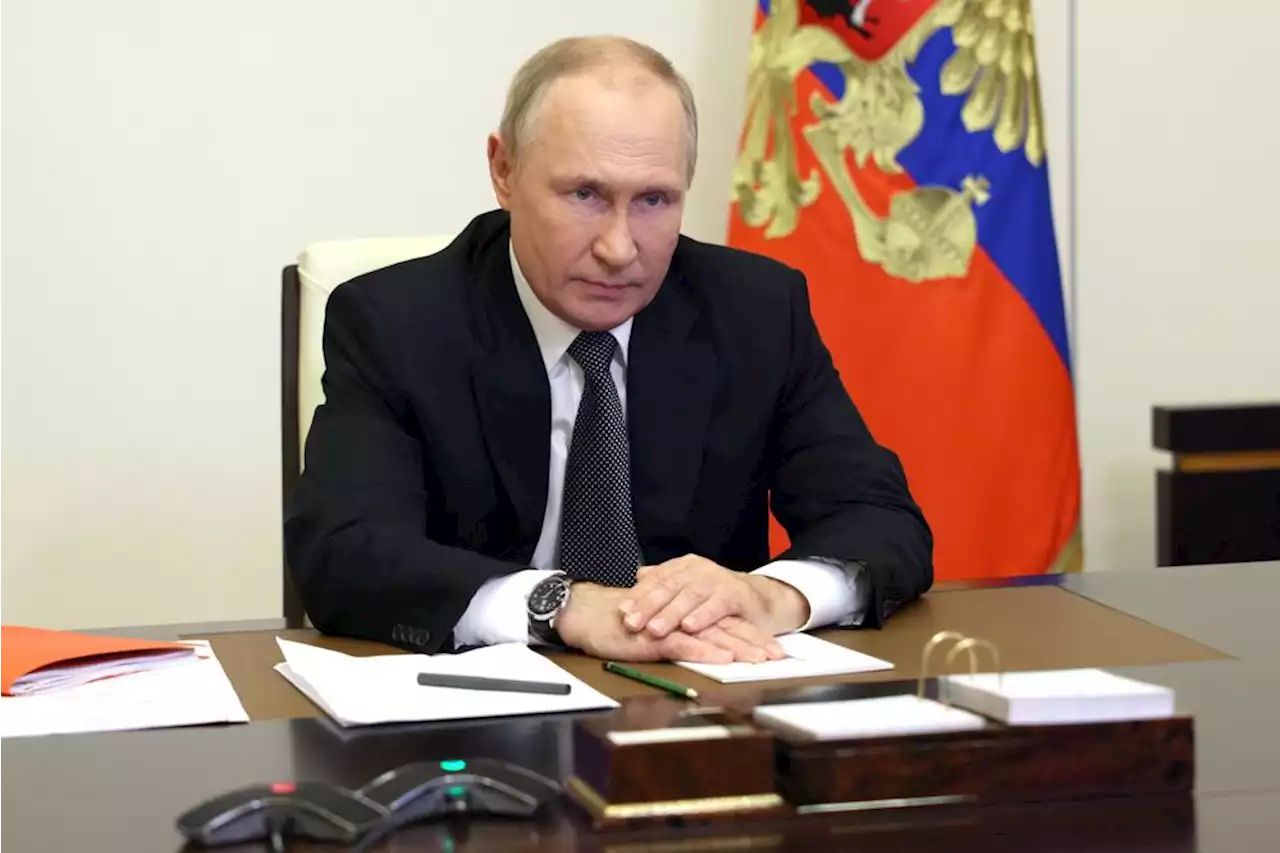 Putin Announces Martial Law in Annexed Ukraine Regions