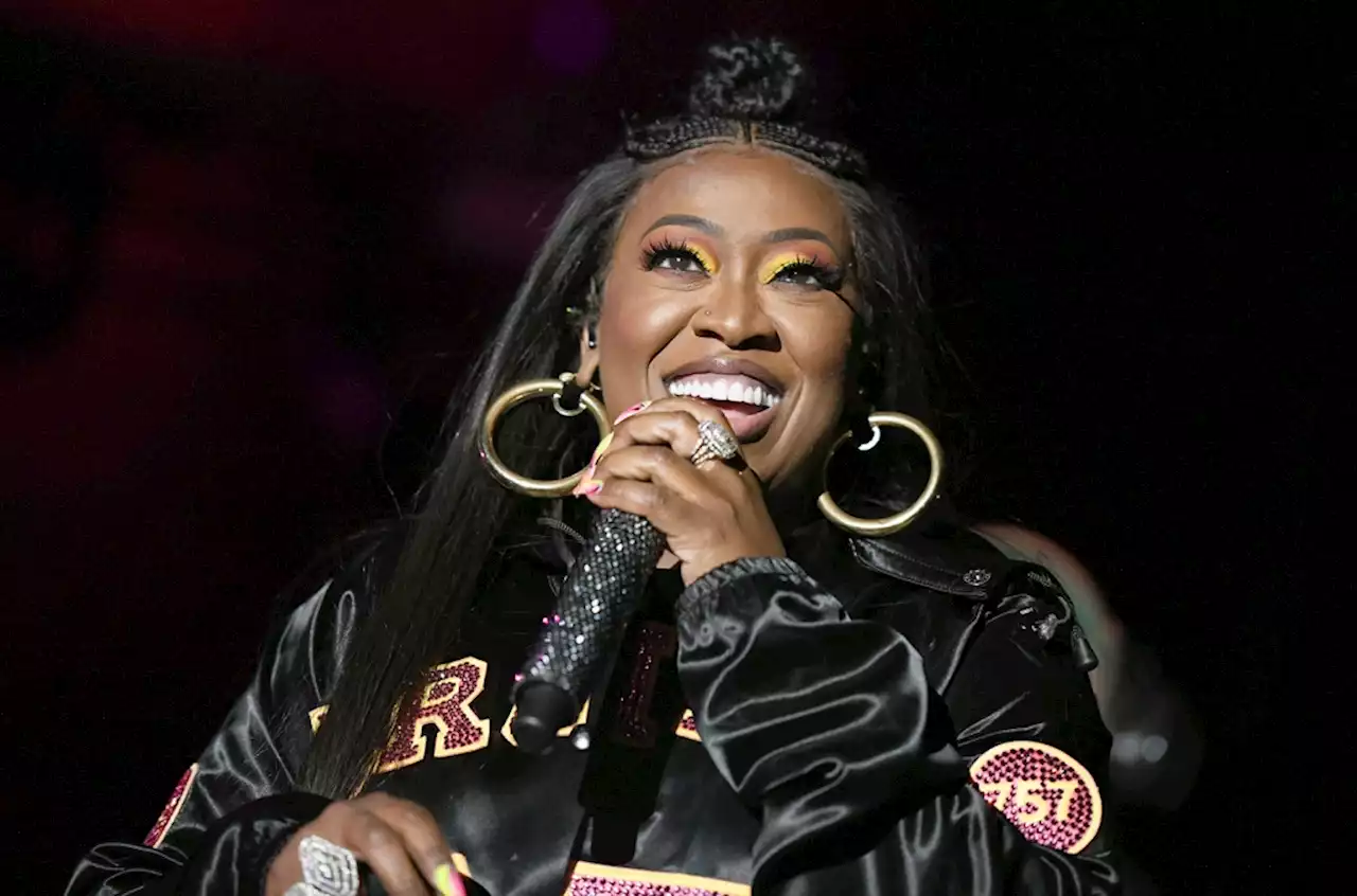 Missy Elliott Makes Triumphant Return to Her High School: ‘Yes I Was the Class Clown’