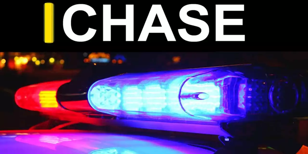 Akron police arrest 2 teens for armed carjacking, chase