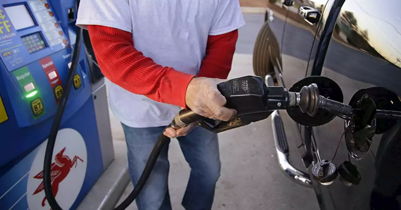 Gas prices threaten Democrats' midterm hopes